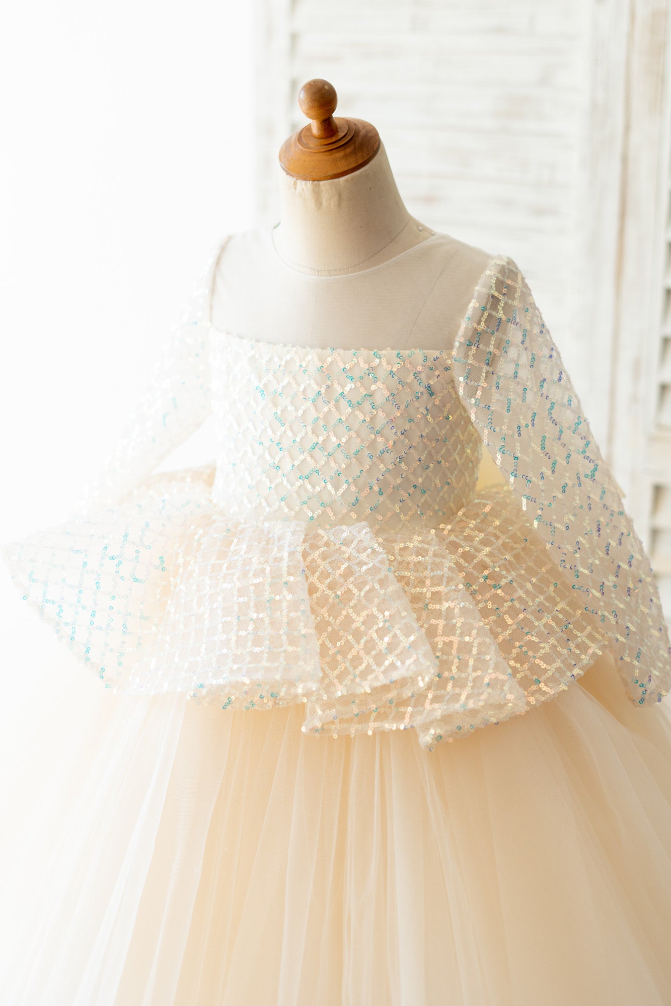 Hi-Low Long Sleeves Champagne Sequin Tulle Wedding Flower Girl Dress