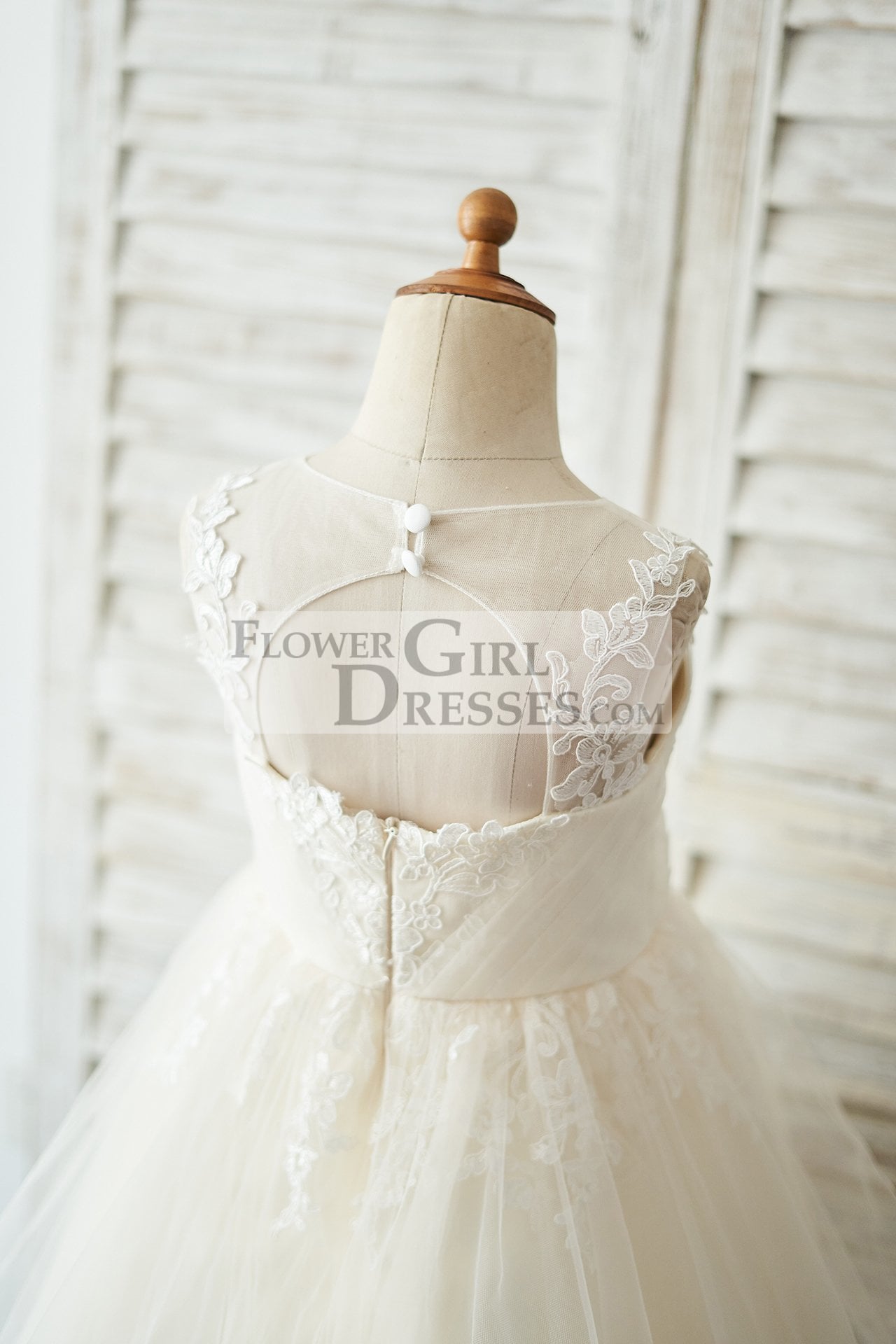 Champagne Lace Tulle Keyhole Back Wedding Flower Girl Dress