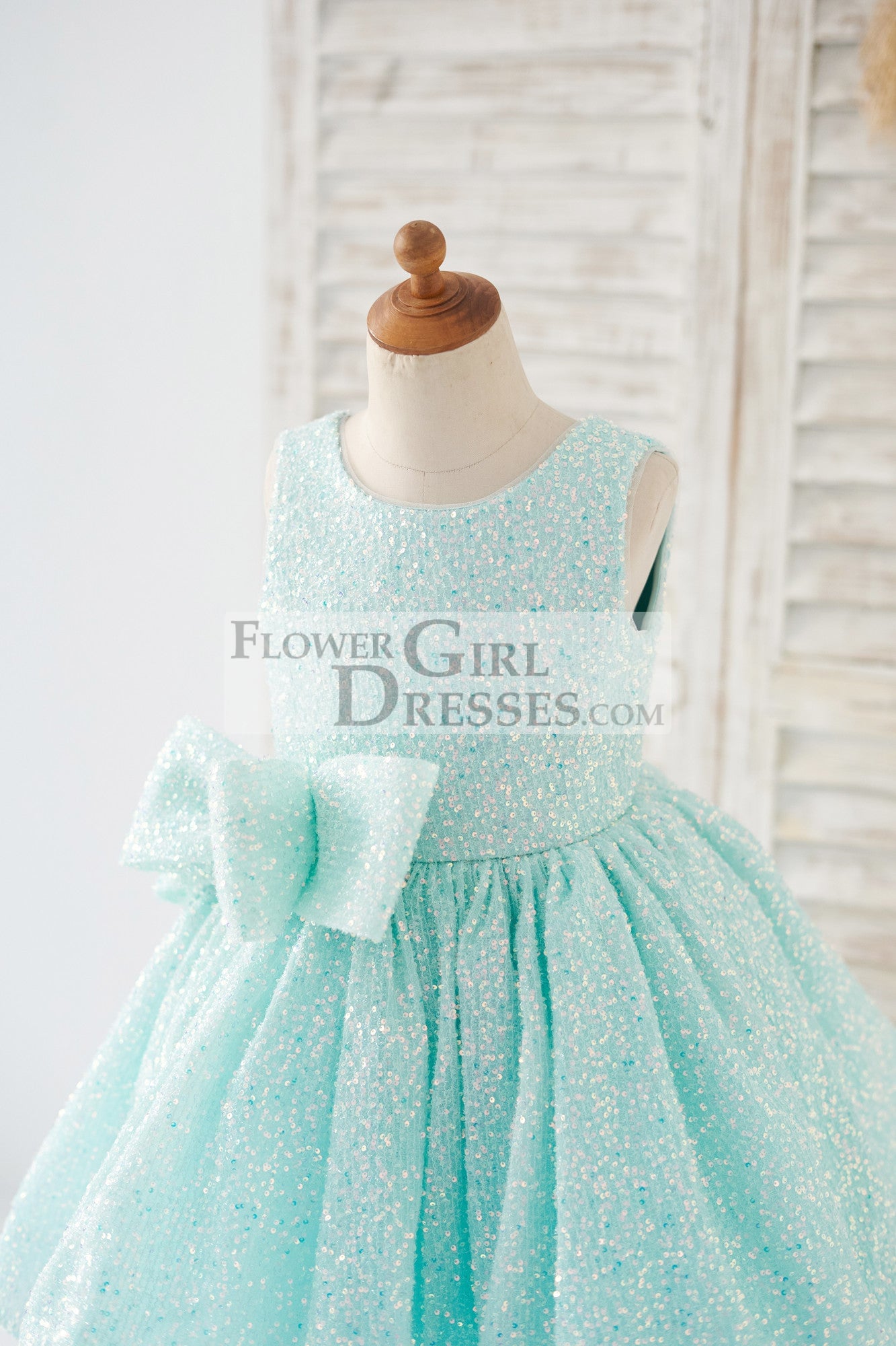 V Back Blue Sequin Wedding Flower Girl Dress Kids Party Dress with Bow