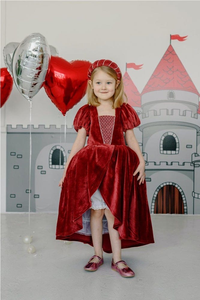 Red Flower Girl Dresses For A Romantic Valentine’s Day Wedding