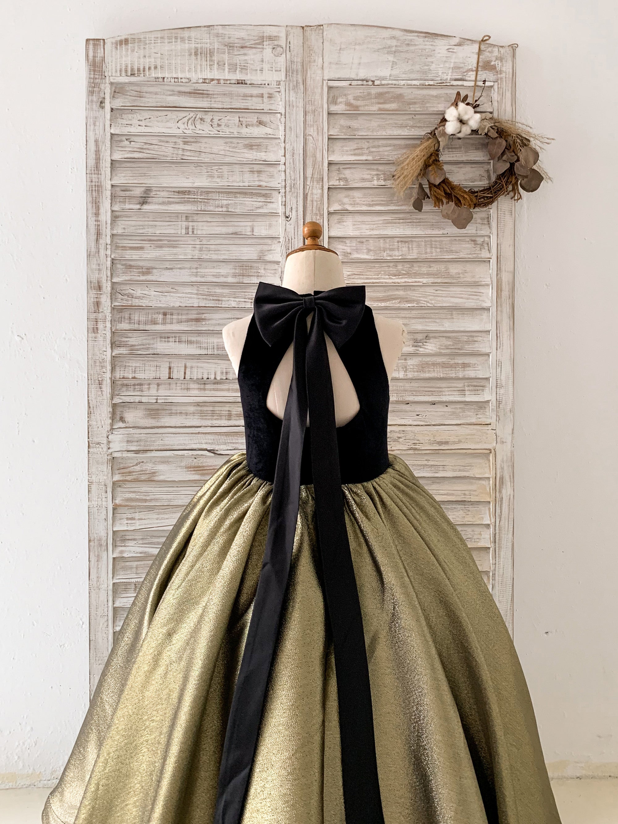 Gold and Black One-Shoulder Long Formal Dress