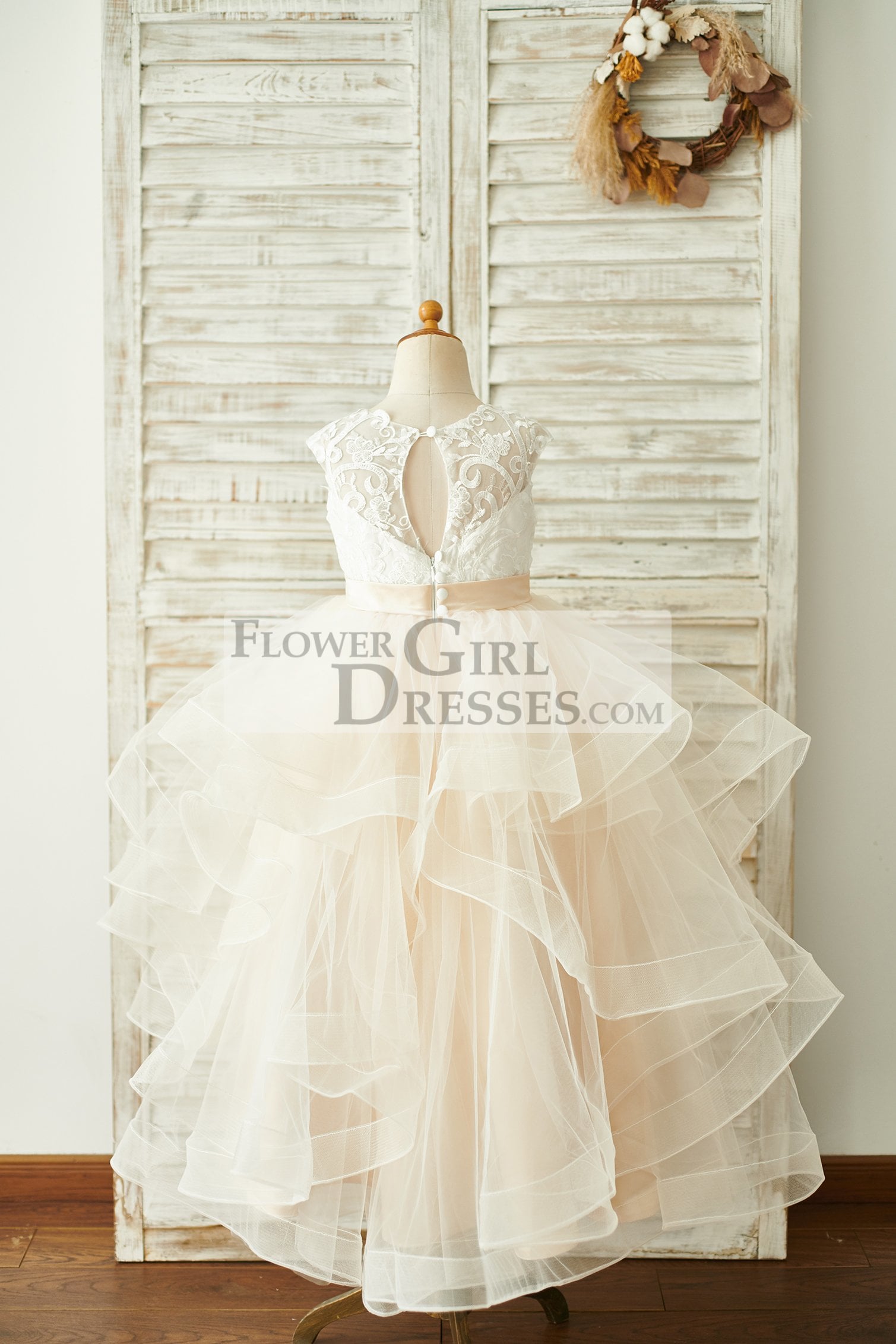 30+ beautiful flower girl dresses and little bride dresses in Nigeria -  Legit.ng