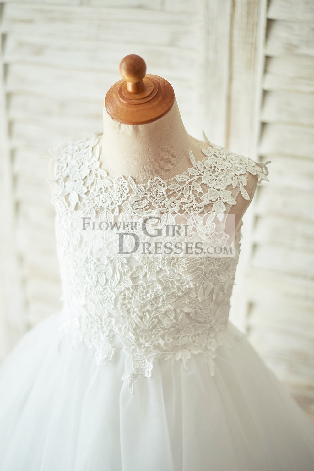 Ivory Lace Champagne Tulle Wedding Flower Girl Dress with Keyhole Back