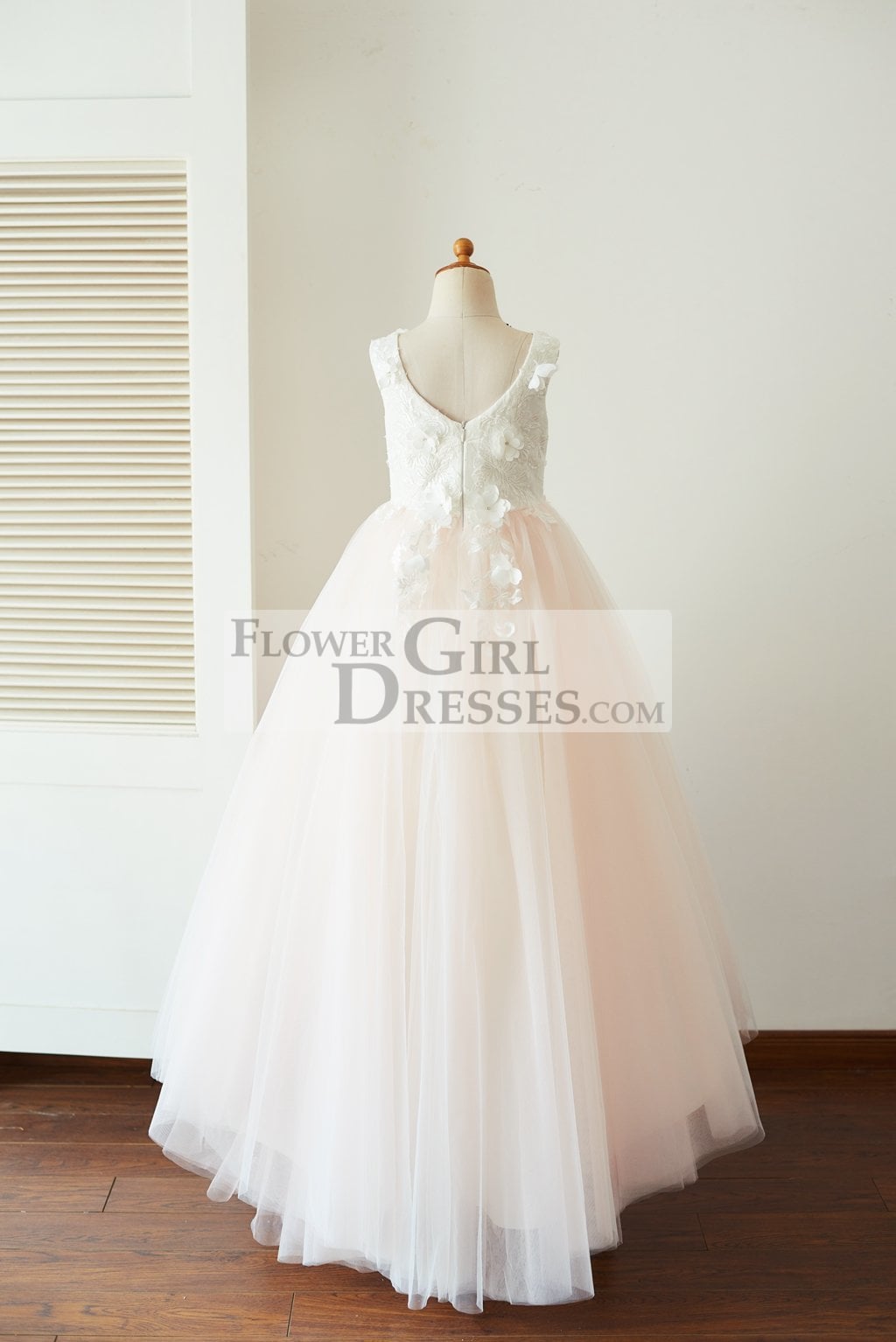 Ivory Lace Pink Tulle Wedding Party Flower Girl Dress with Butterfly Cape