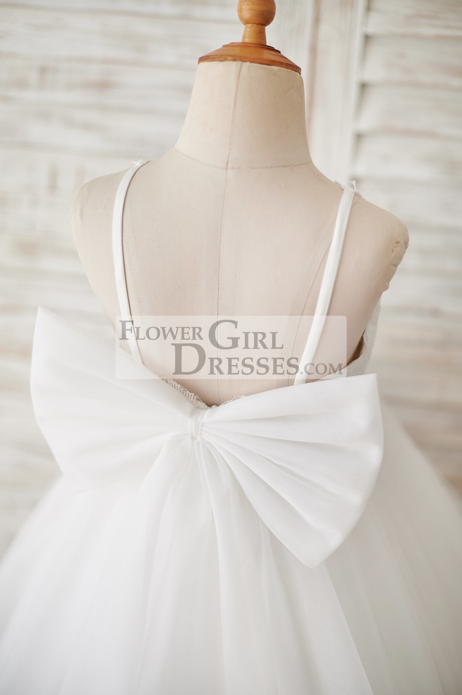 Ivory Lace Tulle Spaghetti straps Halter Neck Wedding Flower Girl Dress with Bow