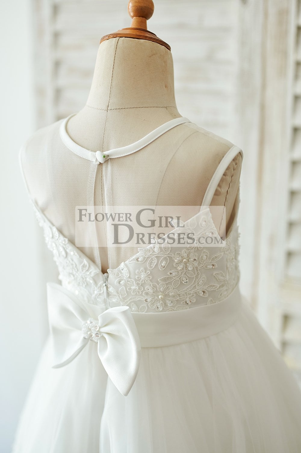 Ivory Lace tulle Wedding Flower Girl Dress with bows