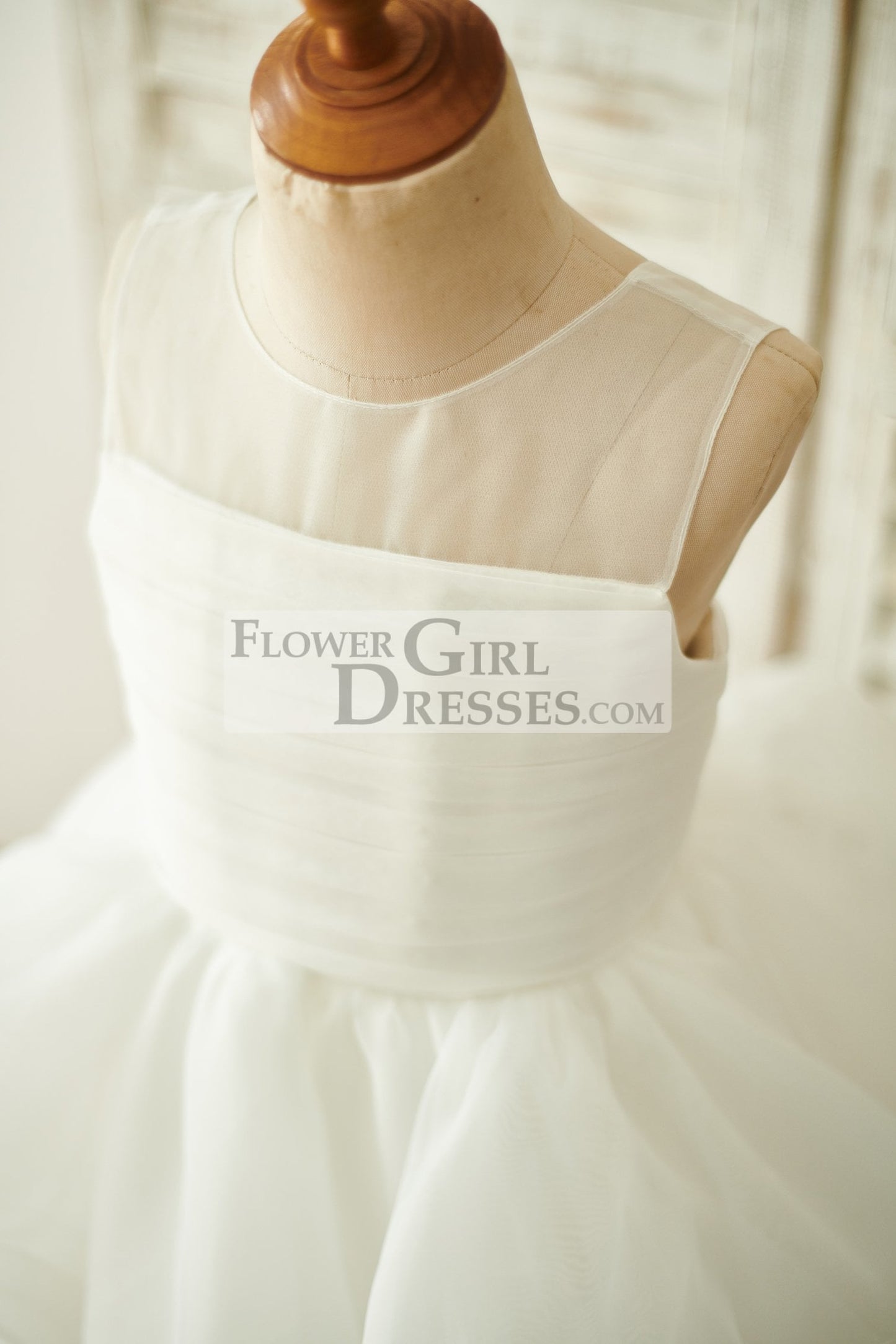 Ivory Organza V Back Wedding Flower Girl Dress