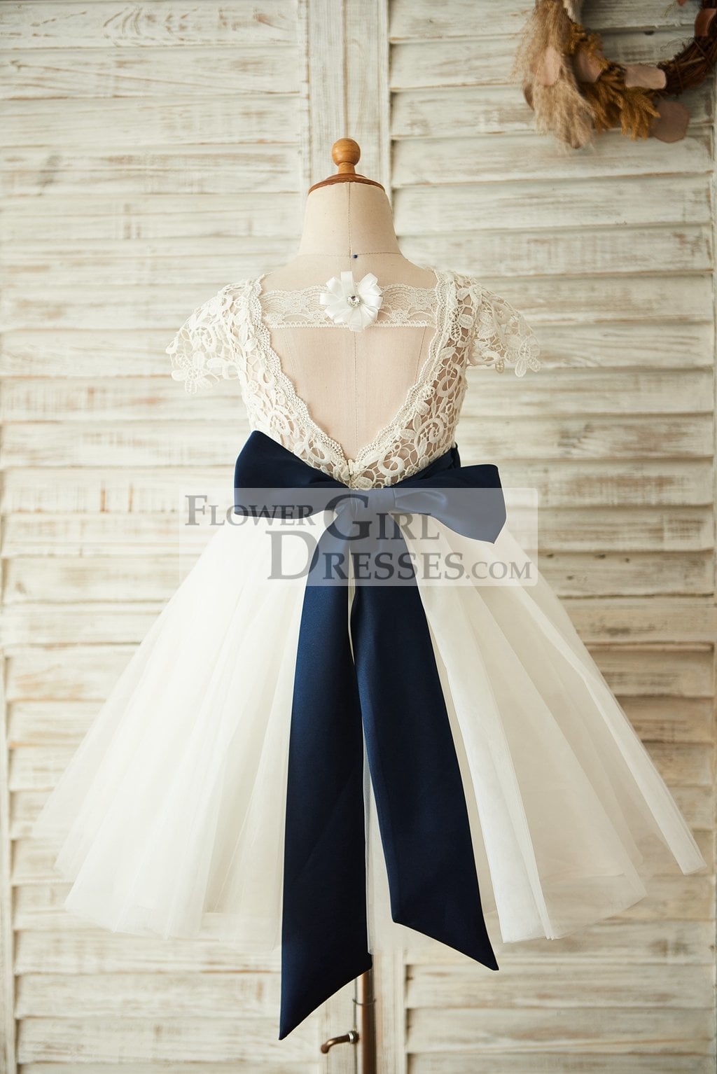 Short Sleeves V Back Lace Tulle Wedding Flower Girl Dress with Navy Blue Belt